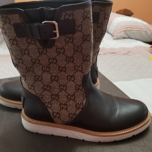 Gucci Shoes - Gucci rain boot